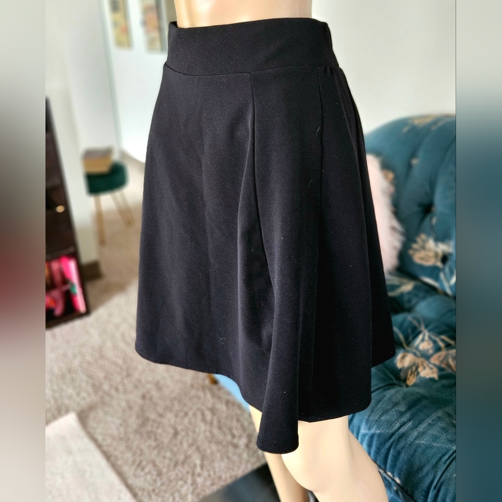 Black Short Skater A-Line Skirt